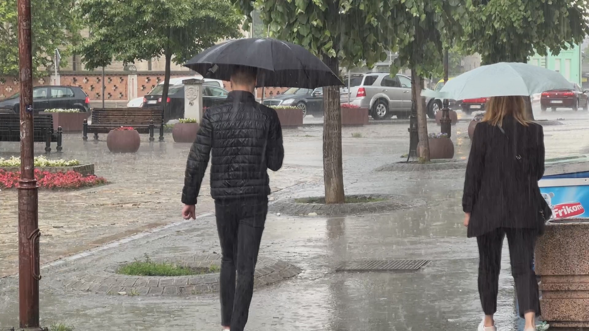 Pucalo se kao da je rat, unakrsna paljba na nebu kod Čačka: Jako olujno nevreme pogodilo veliki broj sela, svi protivgradni strelci i dalje u pripravnosti/ Foto: RINA