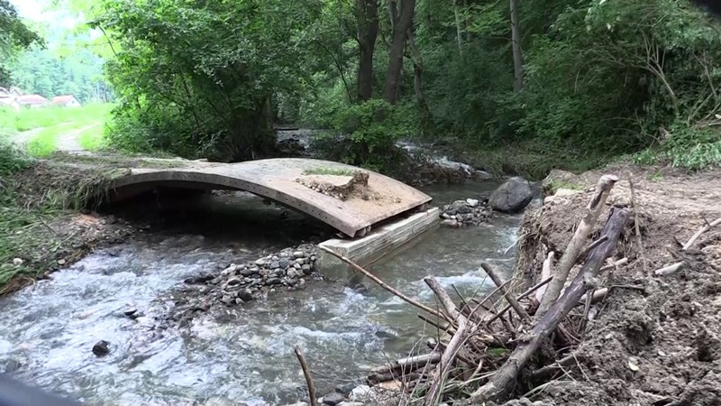 Bili smo odsečeni od sveta, snažna bujica nosila sve pred sobom: Teška situacija nakon katasrofalnog nevremena u šest sela opštine Požega (FOTO)