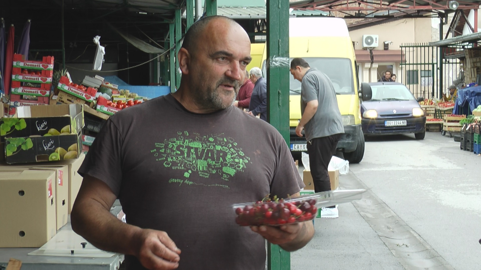 Konačno stigle domaće trešnje na pijačne tezge / foto: RINA