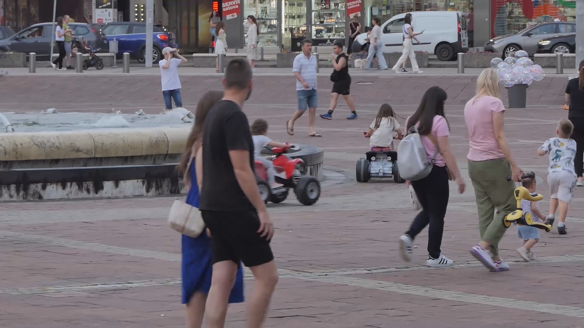 Treba puno uložiti u obrazovni sistem, tu smo najtanji: Evo šta kažu građani Crne Gore, ovo su njihova očekivanja od današnjih parlamentarnih izbora (VIDEO)