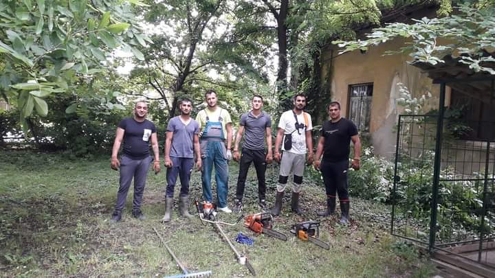 Čačani napravili ekipu Tigrovi i rade teške poslove koje drugi odbijaju / foto: Privatna arhiva