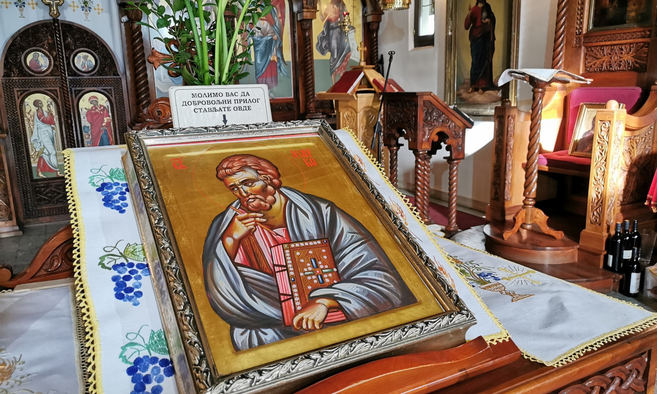 Ljubio ikonu, pa novac trpao u džepove: Sramotna krađa u selu Branetići kod Gornjeg Milanovca, sve je otkriveno kad su u crkvu postavljene kamere