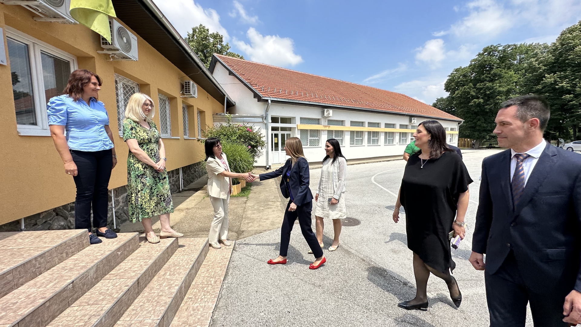 Veliki zagađivač vazduha u Kraljevu odlazi u prošlost: Osnovna škola u naselju Ribnica sa čvrstih prelazi na ekološki prihvatljiva goriva, spas za stotone meštana i đaka / Foto: RINA