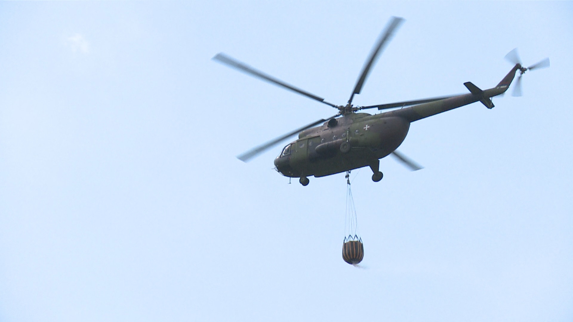 Drama na Durmitoru, vojni helikopter traga za mladićem: Stranac se izgubio tokom planinarenja, članovi Gorske službe daju sve od sebe da ga nađu