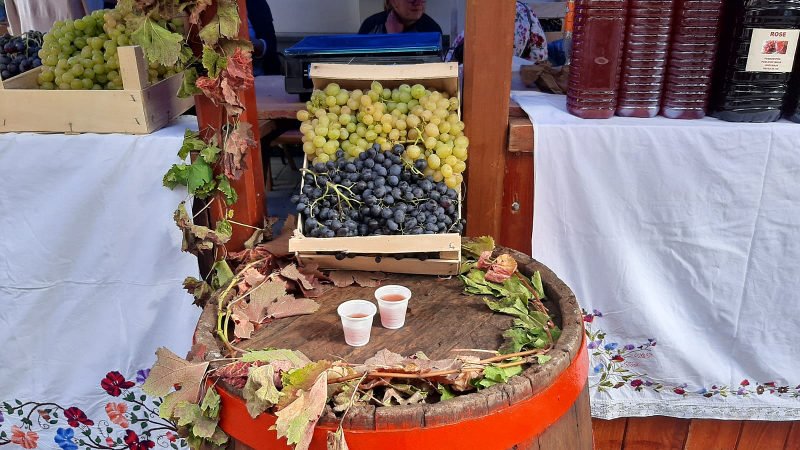 Tokom tri dana trajanja Oplenačke berbe kroz Topolu prošlo oko 200.000 ljudi / foto: RINA
