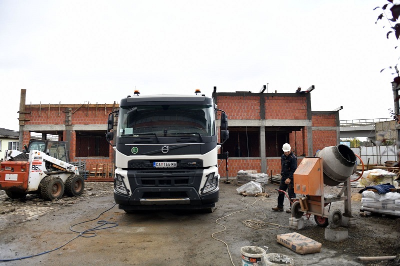 : Gradi se novi objekat za čačanske đake koji pohađaju sistem dualnog obrazovanja / foto: RINA