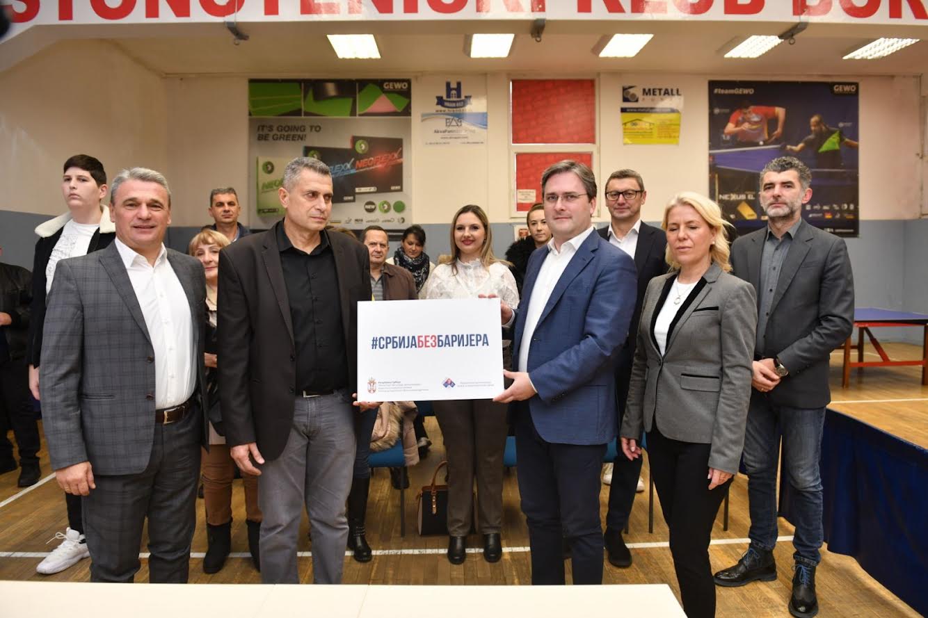 Prioritet je zapošljavanje osoba sa invaliditetom: Minstar Selakovć obišao adaptirane prostorije Međuopštinske organizacije slepih i slabovidih u Čačku (FOTO)