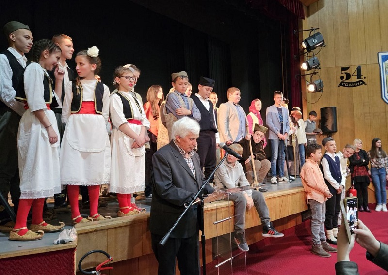 Zaborav je najveća mana srpskog naroda, a on se trudi da što više naše tradicije sačuva i prenese na mlade: Novinar Dragoljub Gagričić dobitnik je "Zlatne značke"