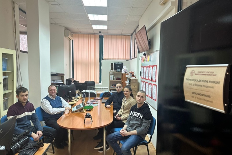 Ovo je Bobi prvi robo pas nastao na Fakultetu tehničkih nauka u Čačku / foto: RINA