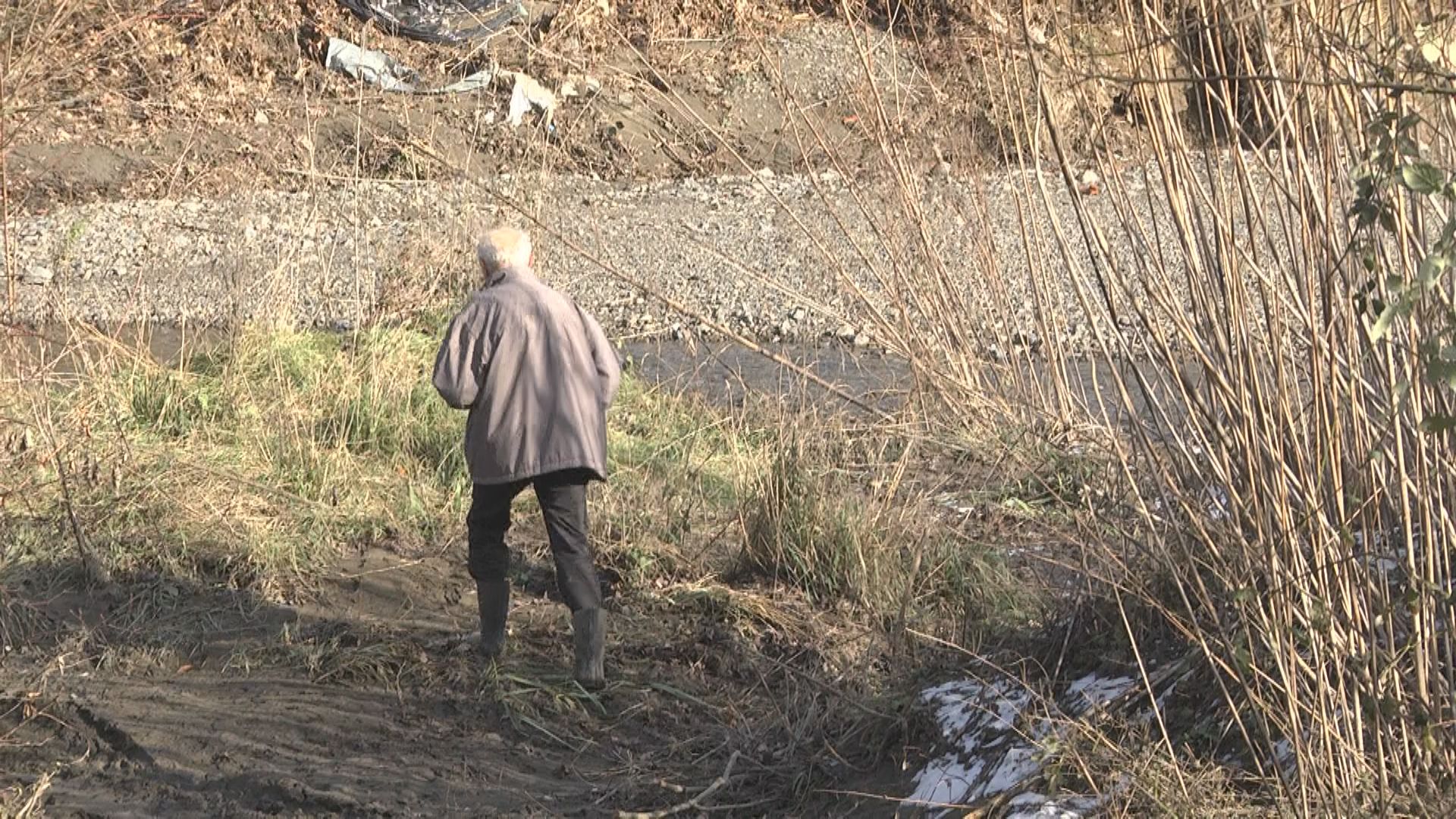 Samo da nađem svog Ivicu, svaki dan je sve teže i teže: Očajni otac iz Prijepolja i dalje traga za sinom, loše vreme otežava potragu 