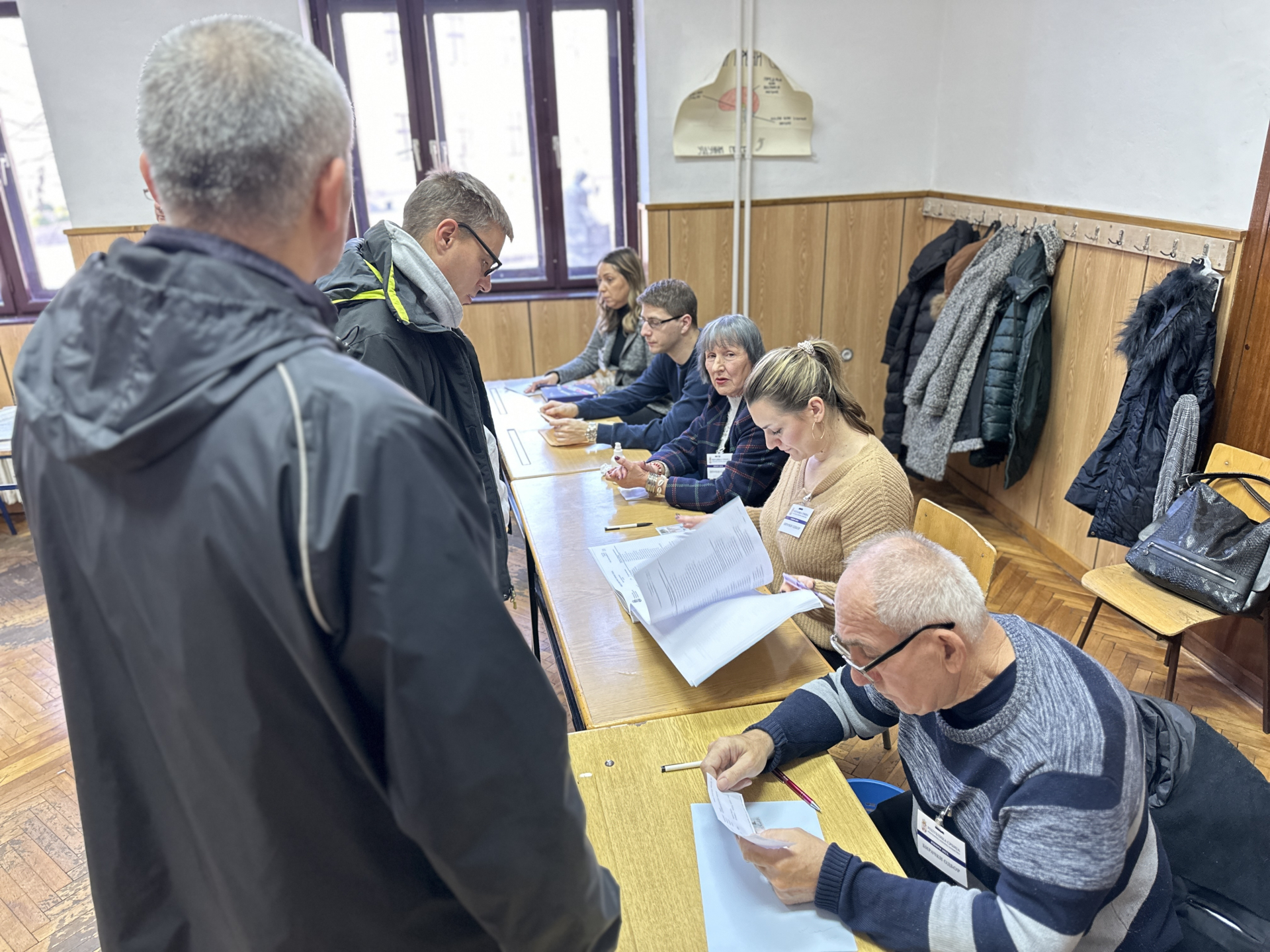 Građani Zapadne Srbije krenuli na birališta / foto: RINA