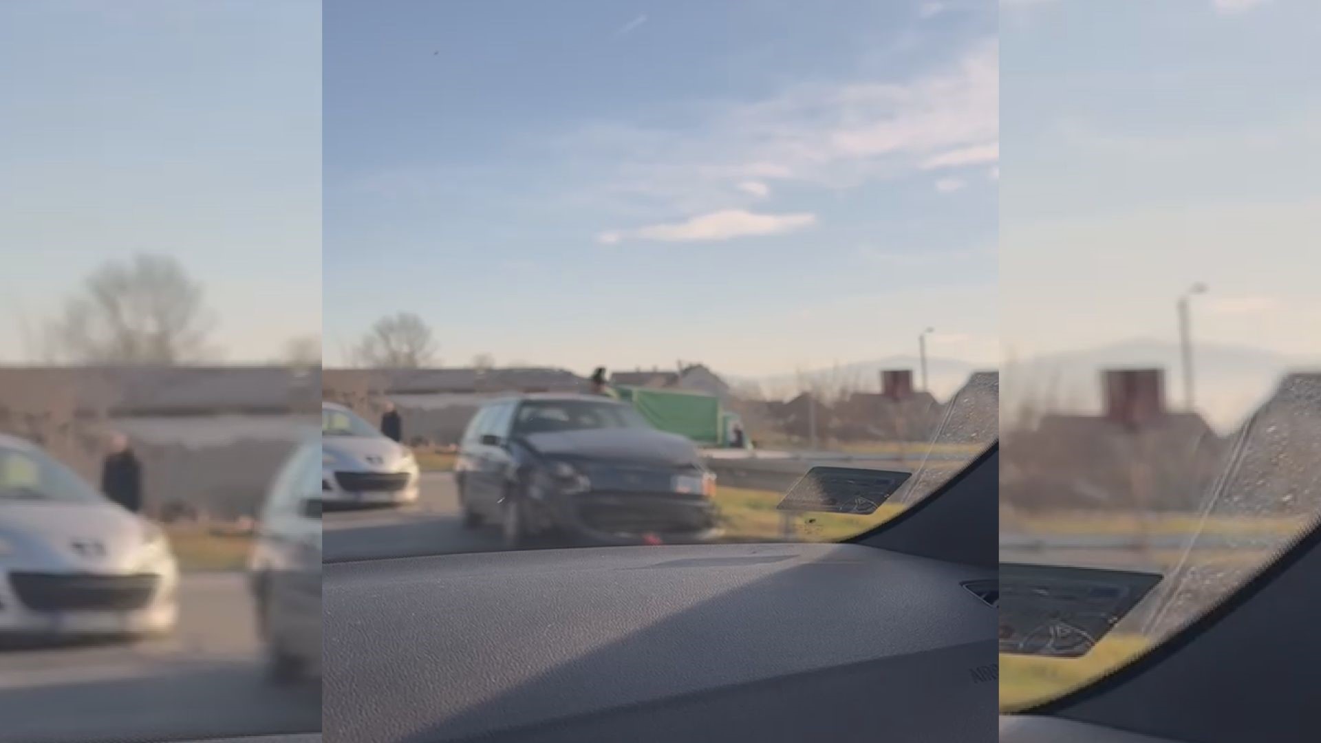 Silovit udar dva vozila na magistrali smrti kod Kraljeva: Za manje od pola sata uništena četiri vozila na Ibarskoj, delovi rasuti po čitavom kolovozu (FOTO)(VIDEO)
