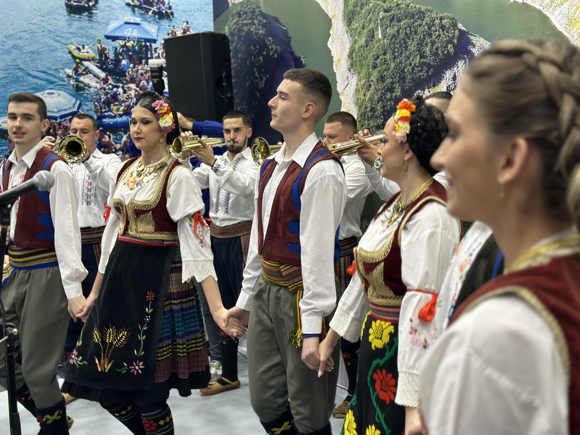 Zagrmele trube na Sajmu turizma, orkestar napravio najbolju žurku u sekundi / foto: RINA