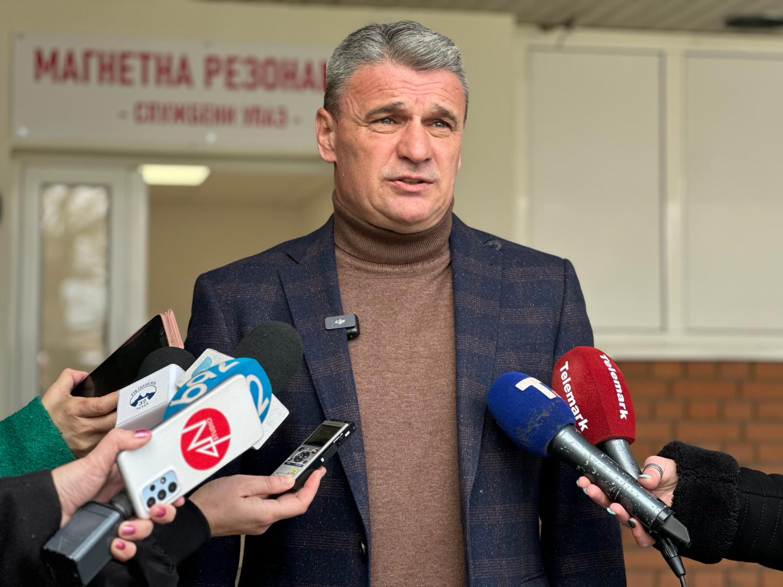 Ovo je spas za pacijente širom Moravičkog okruga: Počela sa radom prva magnenta rezonaca u Čačku, stigli i prvi pacijenti (FOTO)