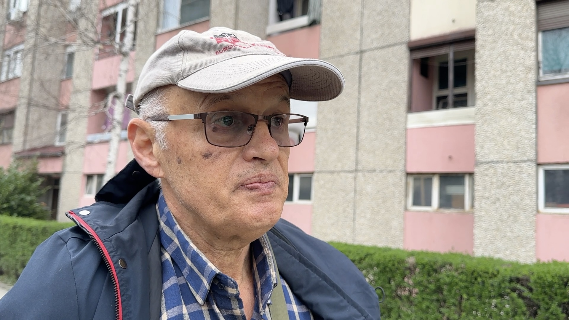 Pola noći smo proveli u bolnici, snimali su nam pluća: Stanari zgrade u kojoj je izbio požar još uvek pod stresom, utvrdjen tačan uzrok ovog velikog incidenta (FOTO)
