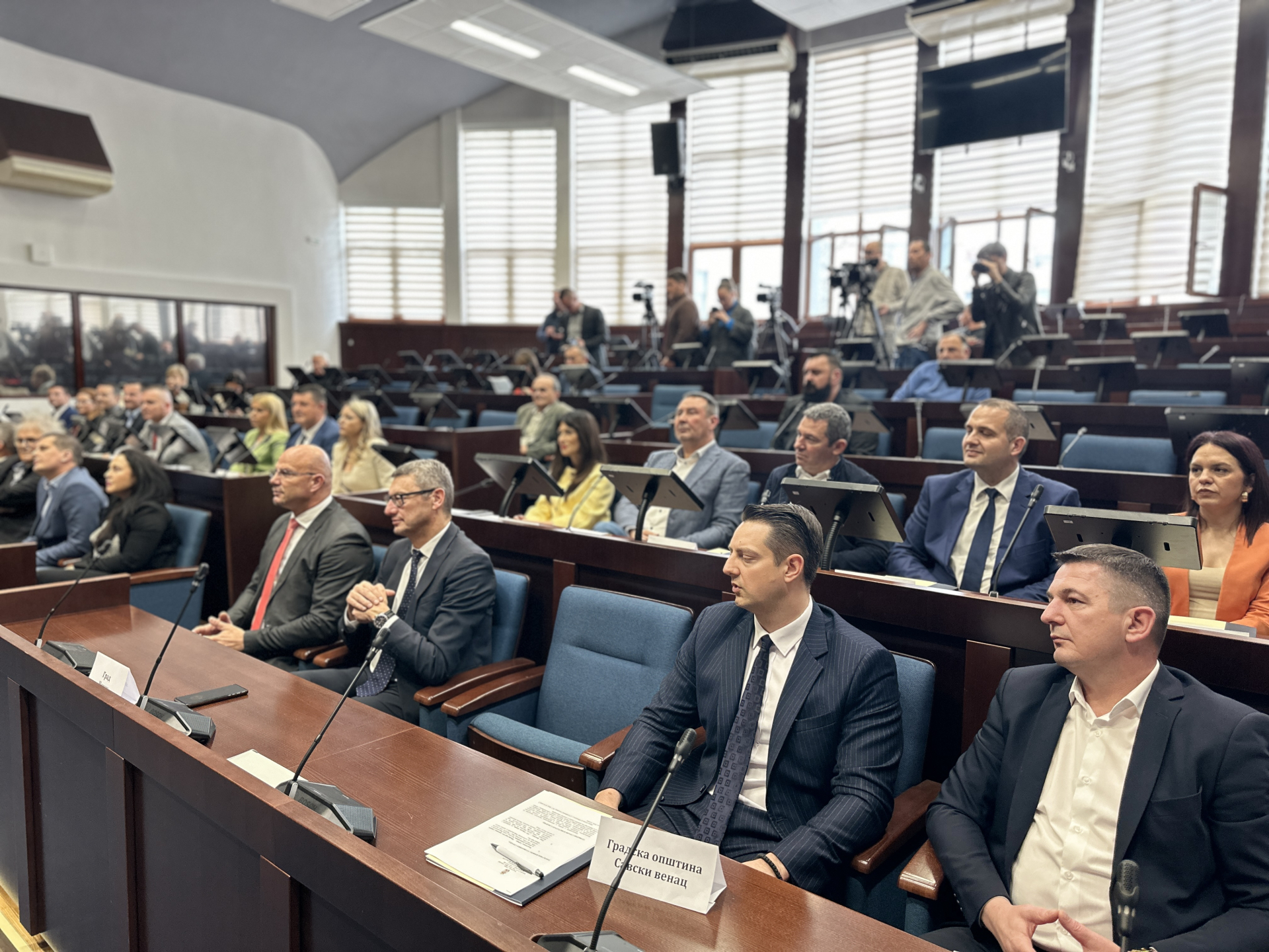 Od severa Srbije do Bosilegrada na istoku: Potpisani ugovori sa lokalnim samoupravama i finansiraju se veoma važni projekti, izdvojeno preko 400 miliona dinara (FOTO)