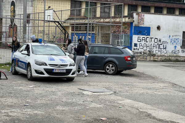 Maloletnik pretio masovnim ubistvom, imao arsenal airsoft oružja kod sebe: Uhapšen mladić (17) zbog jezivih pretnji koje je uputio na adresu škole u Podgorici