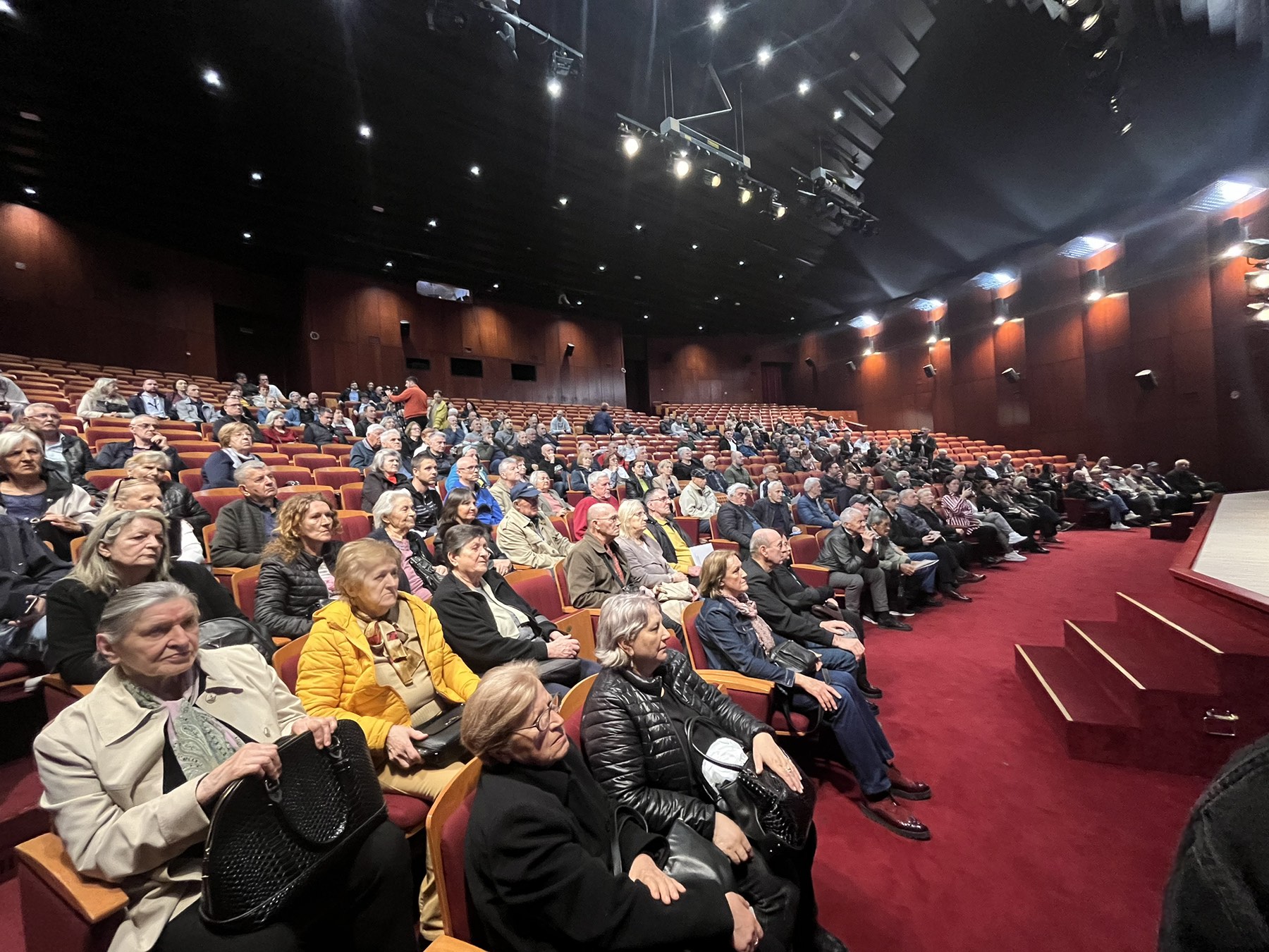 Preko 200 gradjana potpisalo ugovore o realizaciji mera energetske efikasnosti / foto: Grad Čačak
