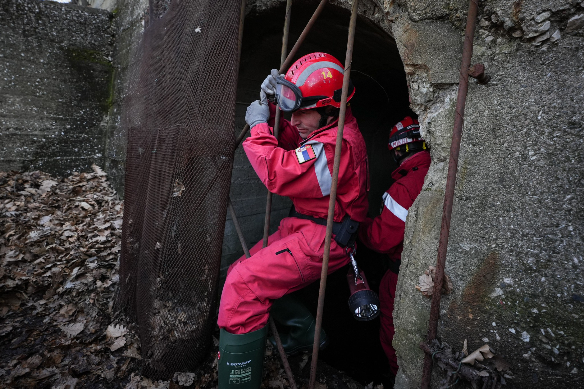 Specijalistički timovi ušli u jezivi tunel u potrazi za Dankom iz Bora: Za njom tragaju više od 70 sati (FOTO)