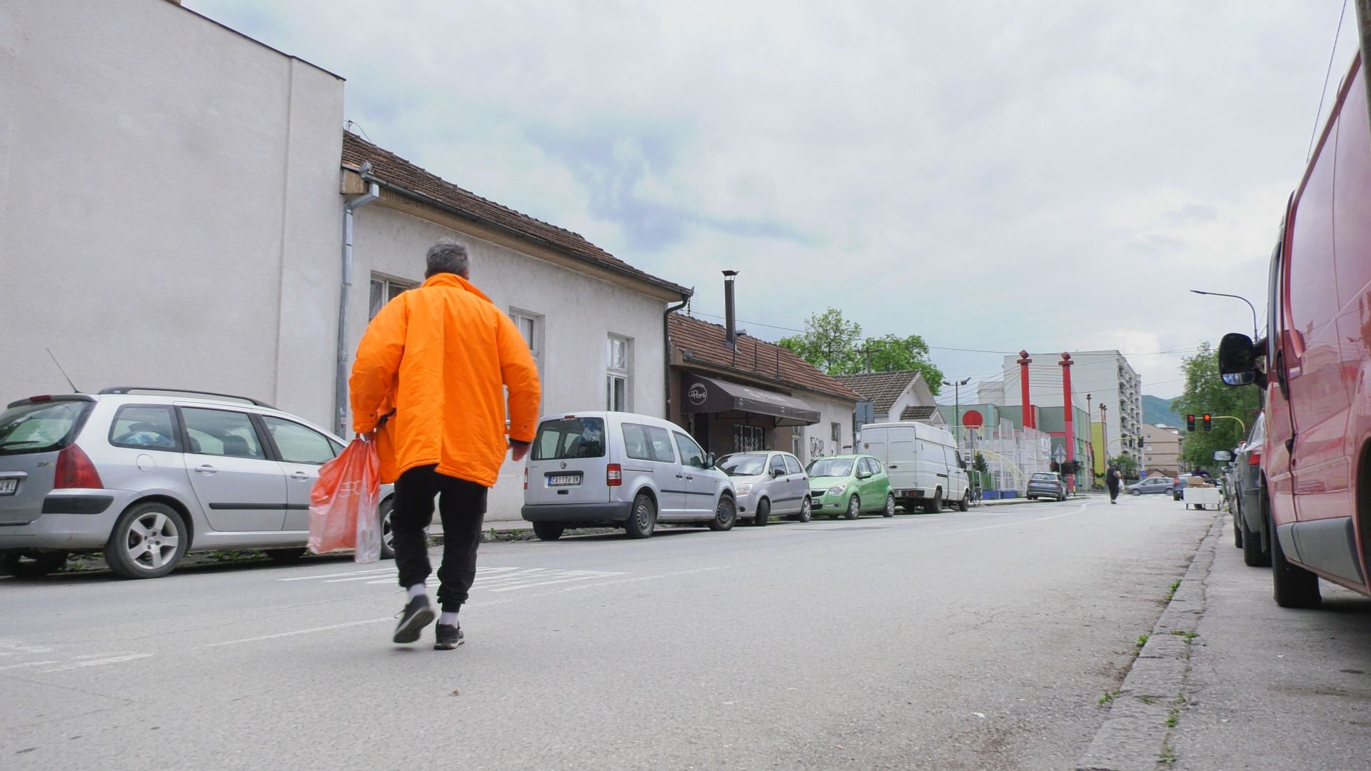 Od vile na Senjaku i suvog luksuza do beskućnika: Neverovatno potresna životna priča Zorana iz Čačka, izgubio milione i danas se hrani u Narodnoj kuhinji (FOTO)(VIDEO)