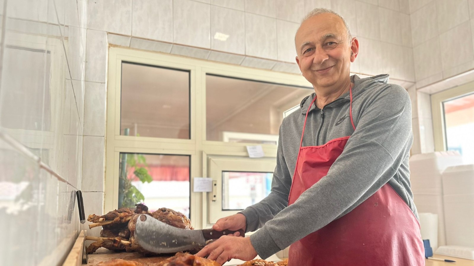 Kad zamiriše nema ništa bolje, dok korica pucketa/ Foto: RINA