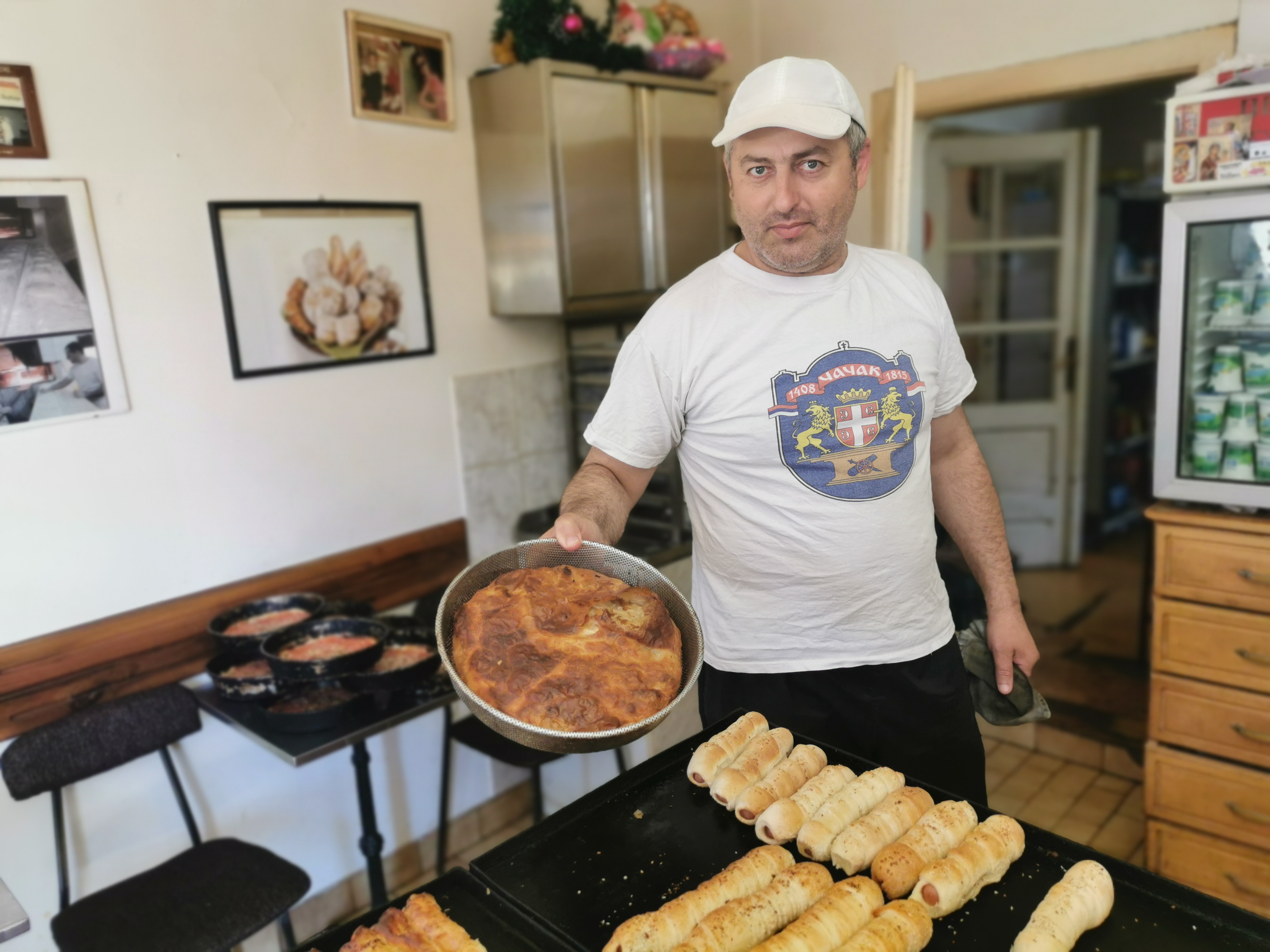 Čuveni pekar Ljuboje napravi skoro 100 tepsija bureka u jednoj smeni / foto: RINA