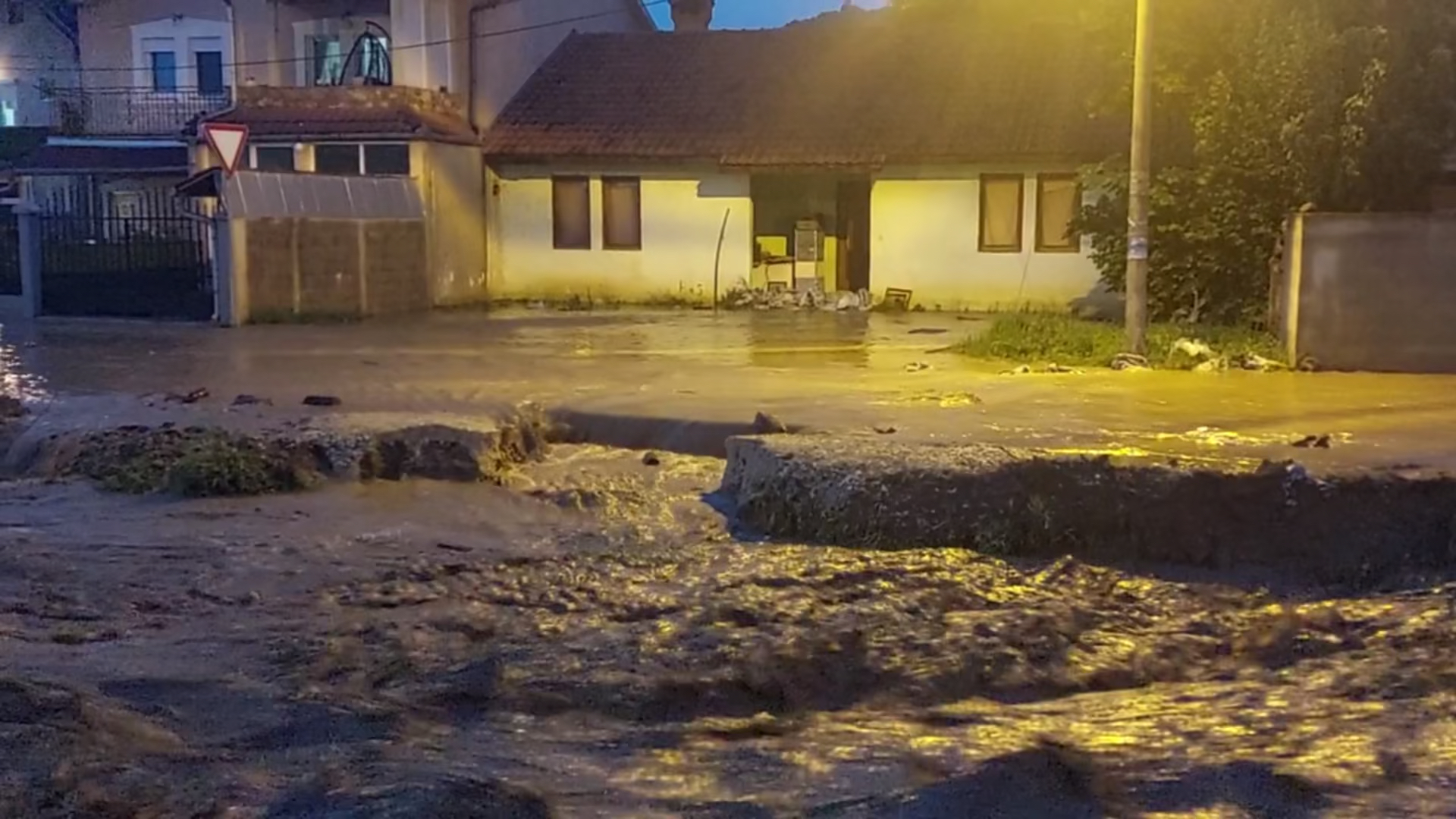 Vanredna situacija proglašena u Novom Pazaru / foto: RINA