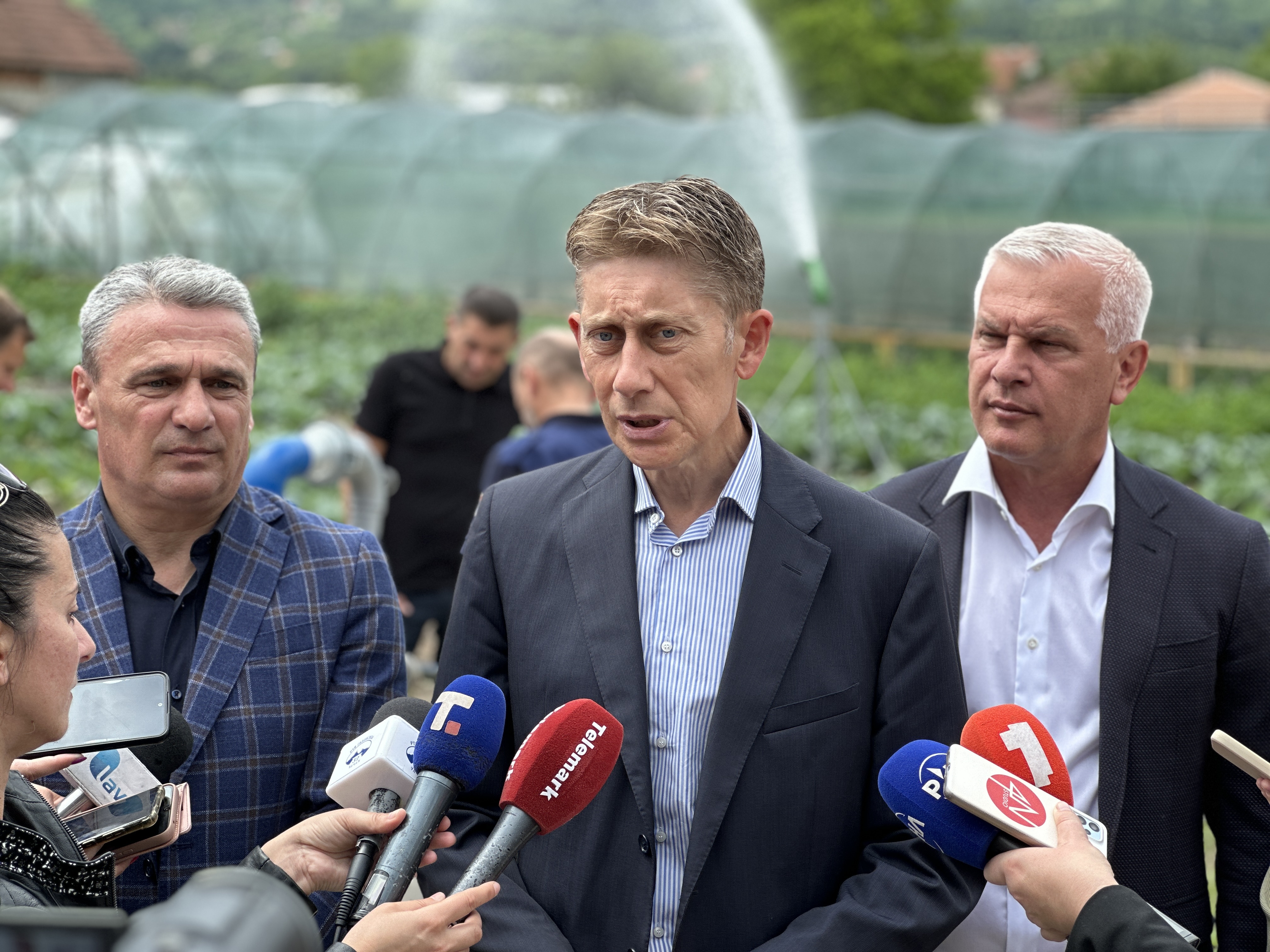 Spašeno oko 400 hektara plodnih srpskih oranica, poljoprivrednici dočekali spas: Kanal za navodnjavanje Čačak-Parmenac predat građanima na korišćenje, dugačak 5.5 kilometara i ima preko 150 priključaka (FOTO)(VIDEO)