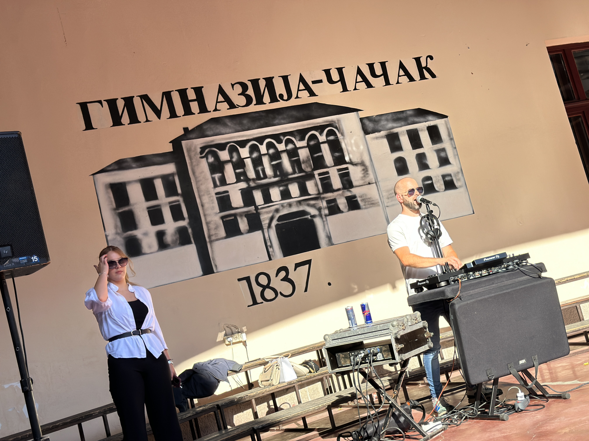 Fenomenalne slike iz Čačka - maturanti Gimnazije uz sjajnu žurku slave kraj srednje škole/ Foto: RINA