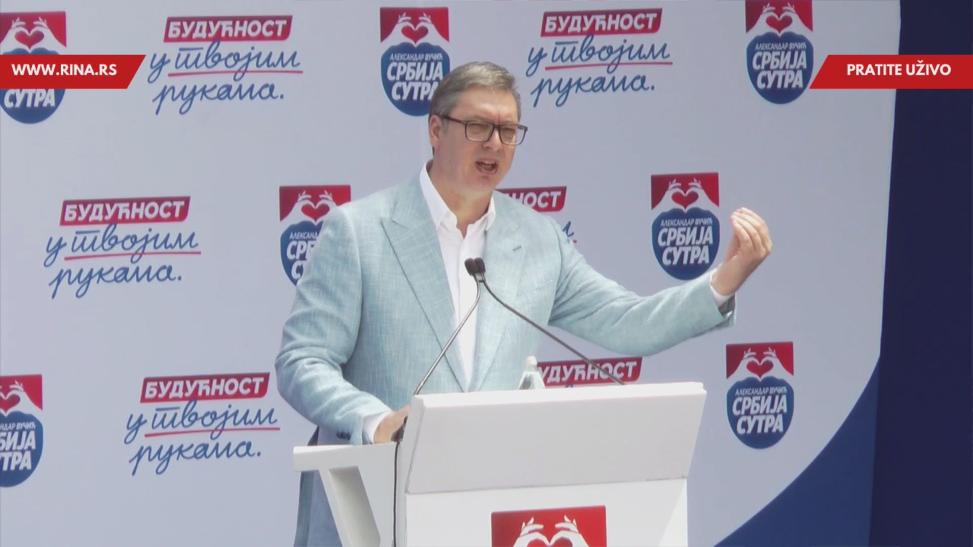 Potpuna rekonstrukcija bolnice na 60.000 kvadrata, sportska hala i nove fabrike: Ovo su investicije vredne milione evra koje je Vučić odredio za Valjevo, dočekao ga veliki broj građana (FOTO)