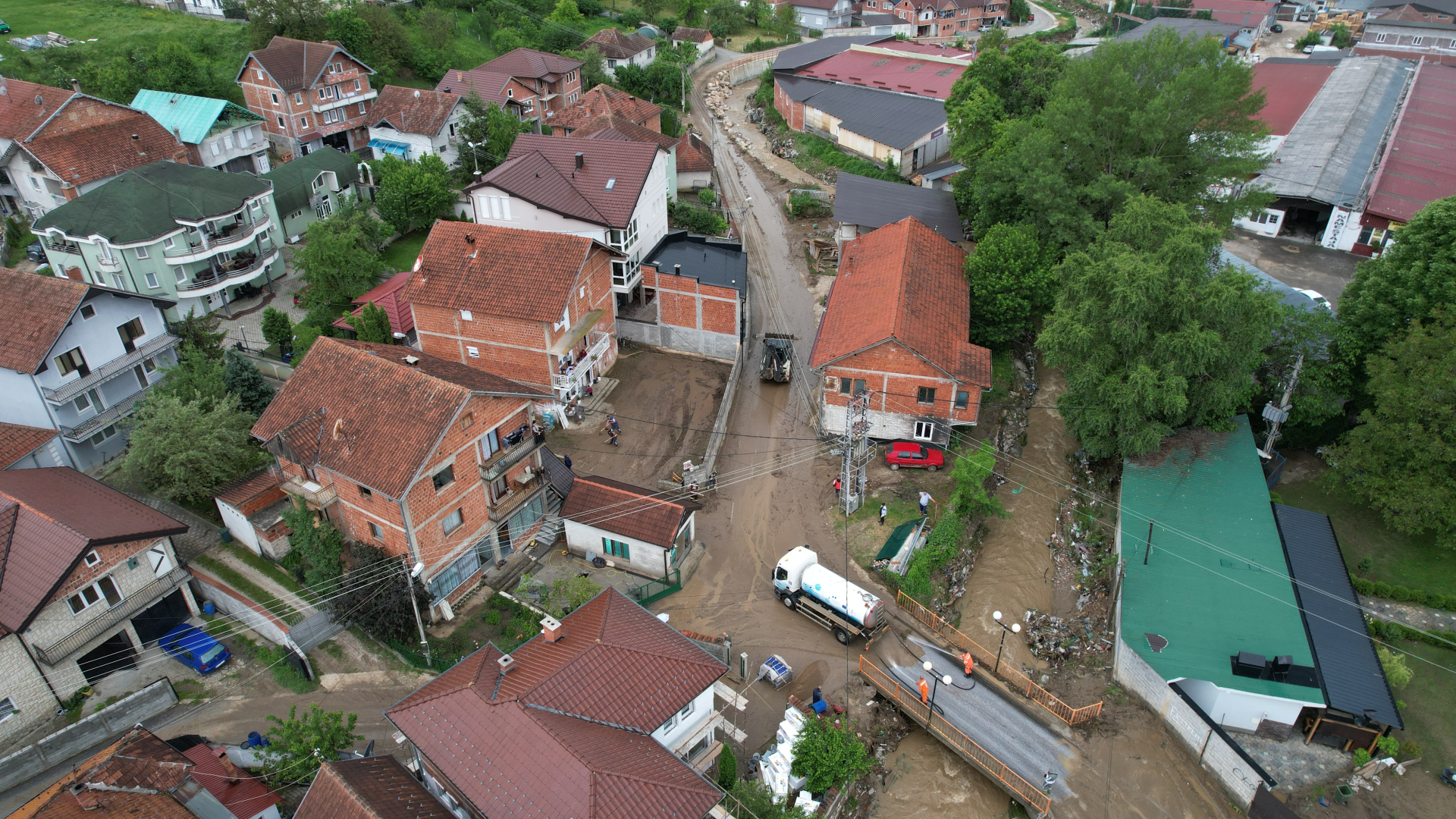 Mehanizaja na terenu i radi na sanaciji posledica nevremena/ Foto: RINA