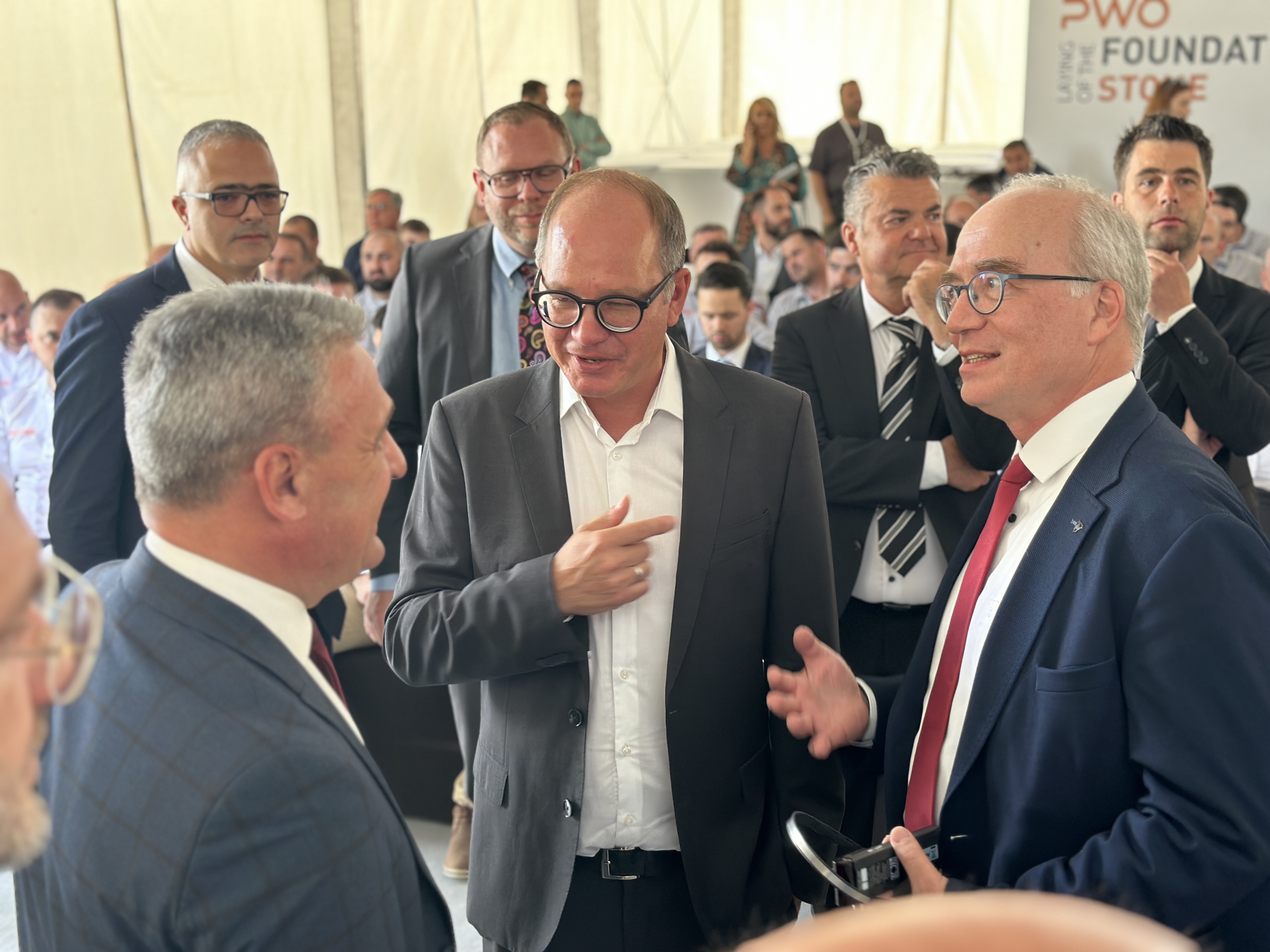 Polaganje kamena temeljca za izgradnju nemačke fabrike u Preljini / foto: RINA