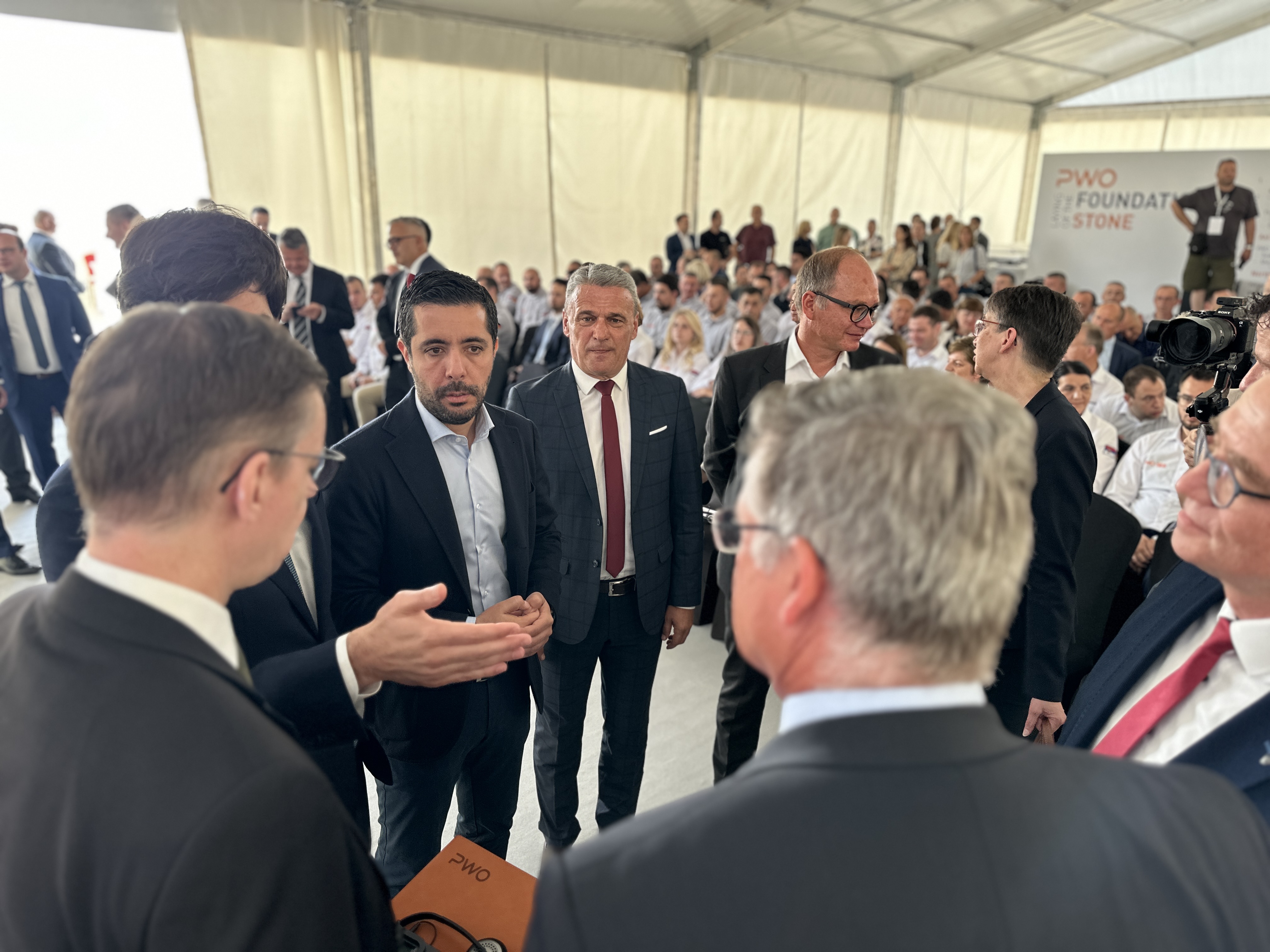 Polaganje kamena temeljca za izgradnju nemačke fabrike u Preljini / foto: RINA
