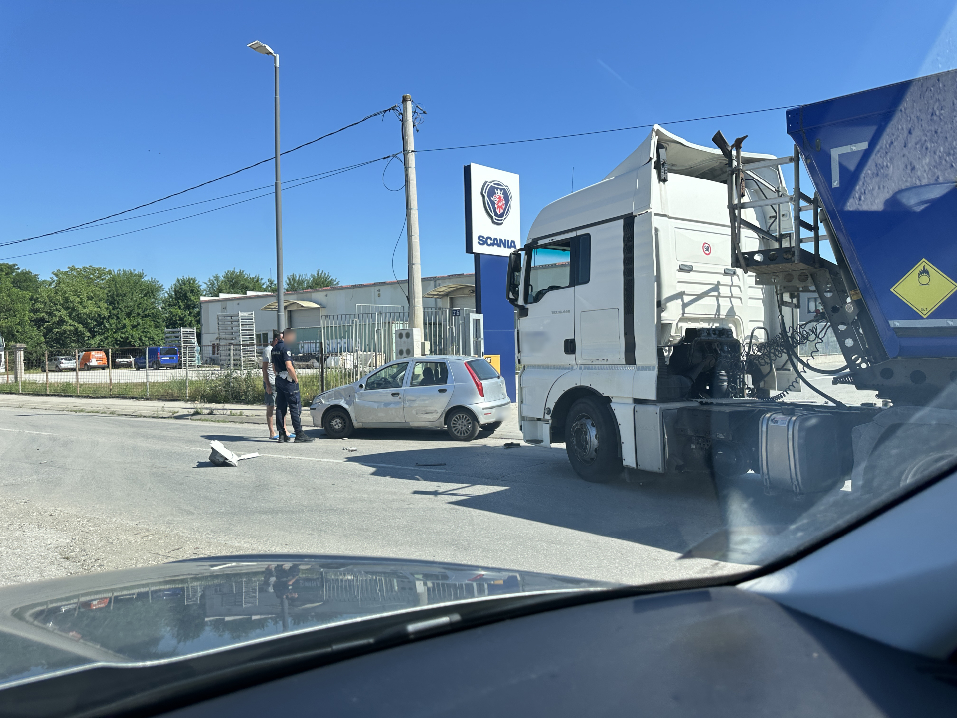 Sudar kamiona i fiat punta u Čačku / foto: RINA