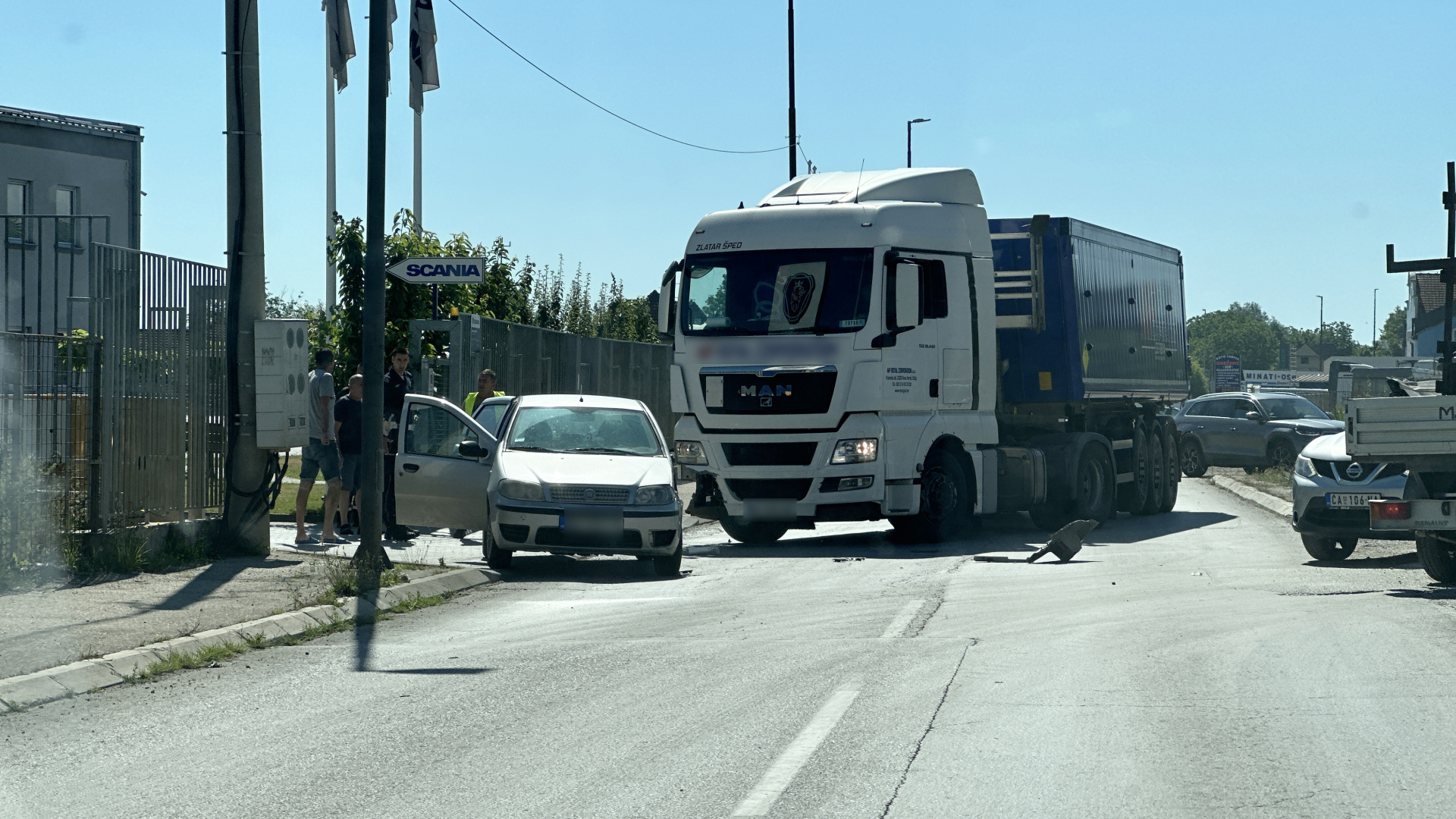 Sudar kamiona i fiat punta u Čačku / foto: RINA