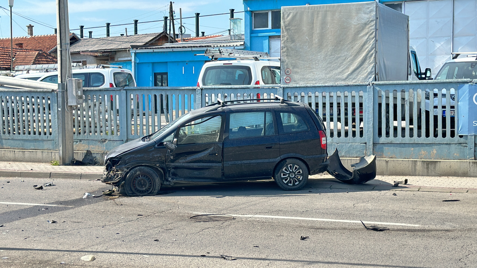 Silovit sudar poršea i opela u Čačku / foto: RINA