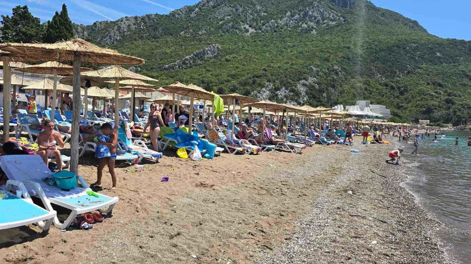Cene paprene u Boki Kotorskoj, ali ako idete u Čanj mnogo je povoljnije/ Foto: RINA