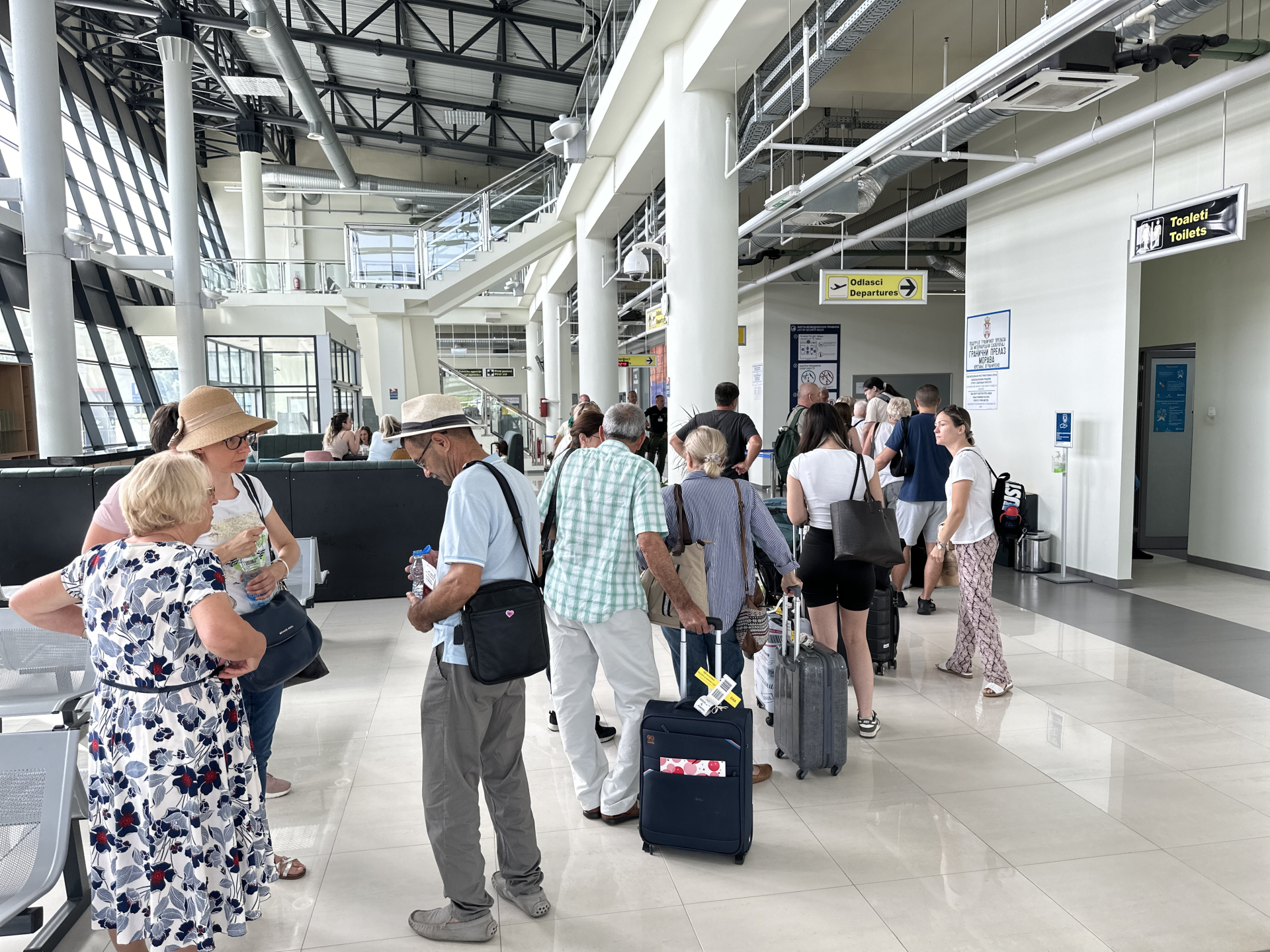 Pun avion za Tivat iz Lađevaca, povratna karta mogla se kupiti i za samo 90 evra/ Foto: RINA