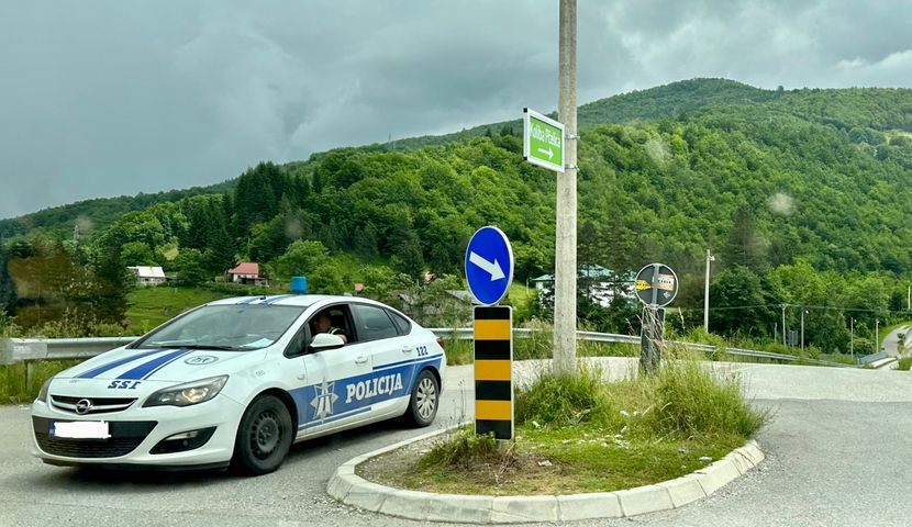 Putnički automobil udario ženu u Podgorici: Od zadobijenih povreda preminula na licu mesta