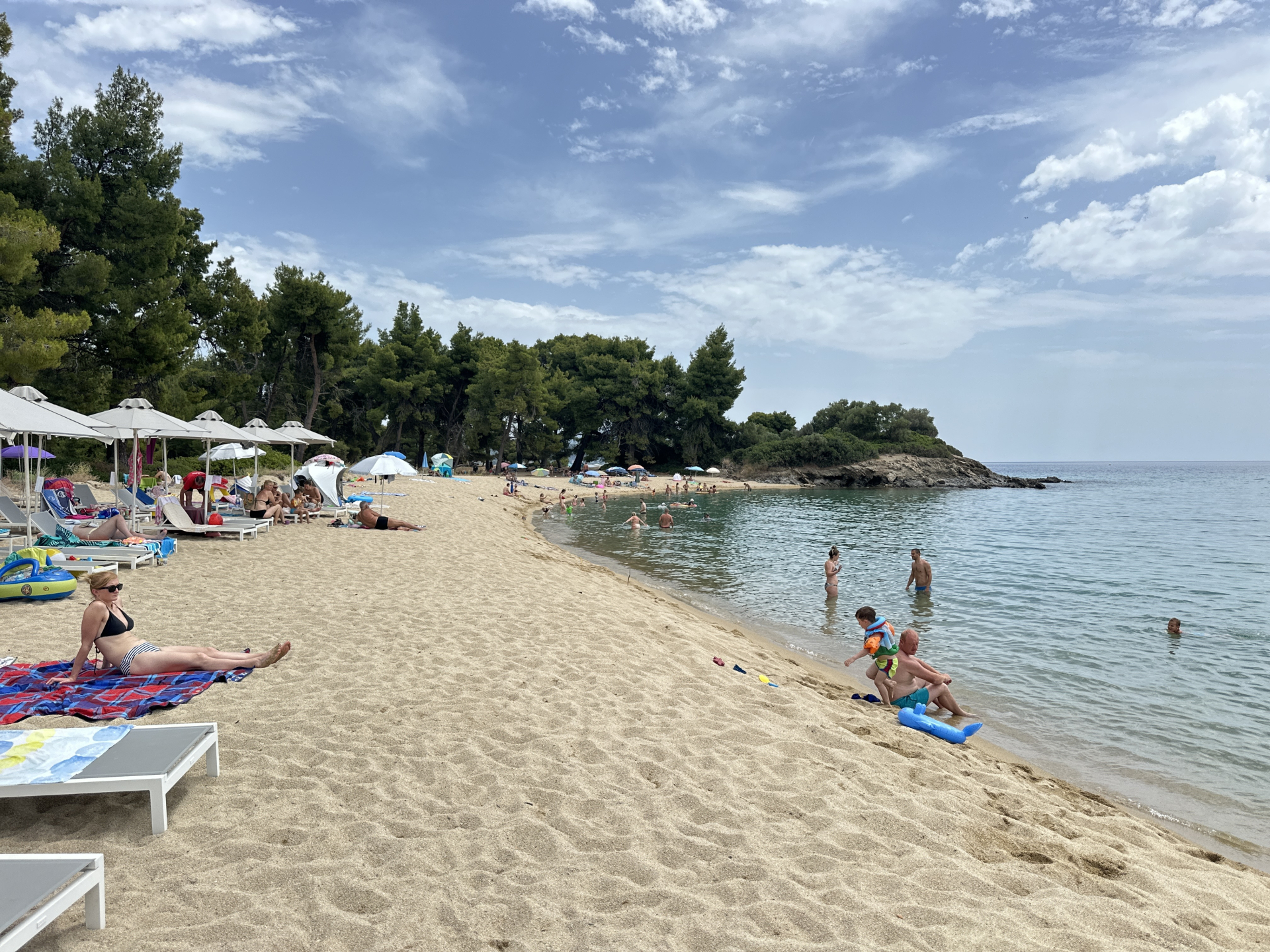 Cene ležaljki u Grčkoj poprilično variraju od plaže do plaže / foto: RINA