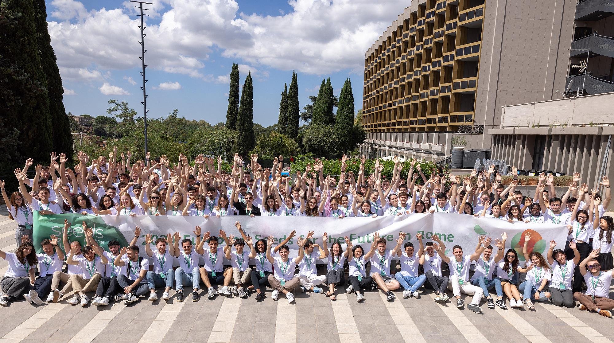 Srpska pamet na ponos – bravo omladino: Četiri najbolja studenta iz Srbije osvojila treće mesto na prestižnom takmičenju „Seeds for the Future“ u Rimu