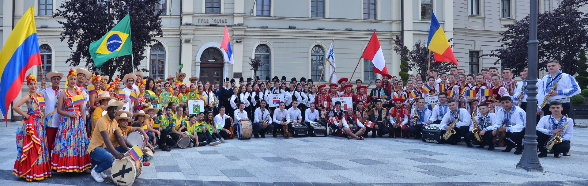 Praznik za oči i uši u gradu  Moravi, počeo Etno fest: Večeras defile folklornih ansambala od Gradske plaže do Gradskog trga
