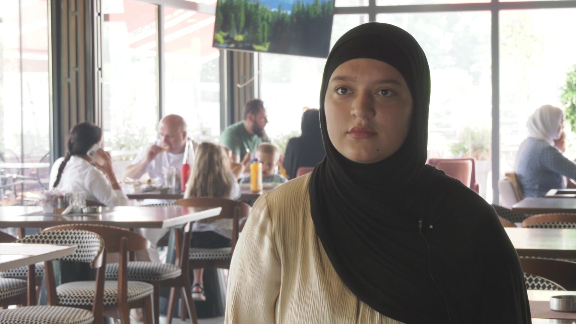 Do pre par godina malo ljudi znalo za njih, a sada se u kafićima u Novom Pazaru piju samo njihovi sokovi: Novopazarci zbog rata u Palestini i dalje bojkotuju američka pića, domaće preduzeće doževelo pravi bum (FOTO)