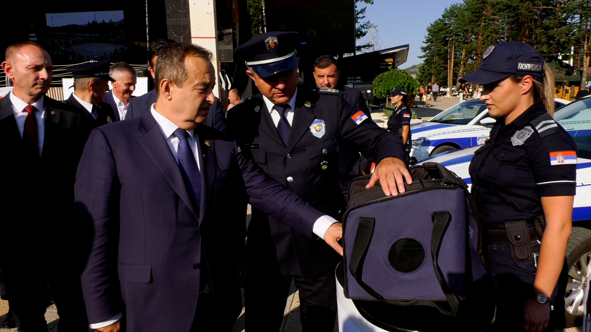 Dačić na Zlatiboru prezentovao Preventivni projekat Karavan bezbednosti u saobraćaju i naglasio - menjamo zakon/ Foto: RINA