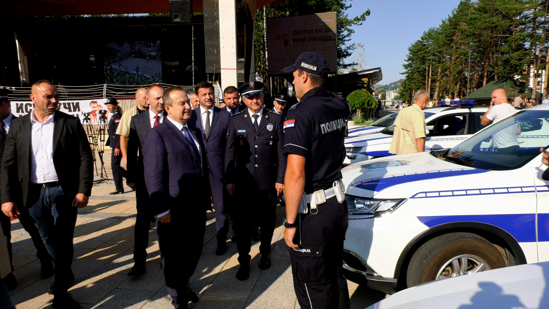 Dačić na Zlatiboru prezentovao Preventivni projekat Karavan bezbednosti u saobraćaju i naglasio - menjamo zakon/ Foto: RINA
