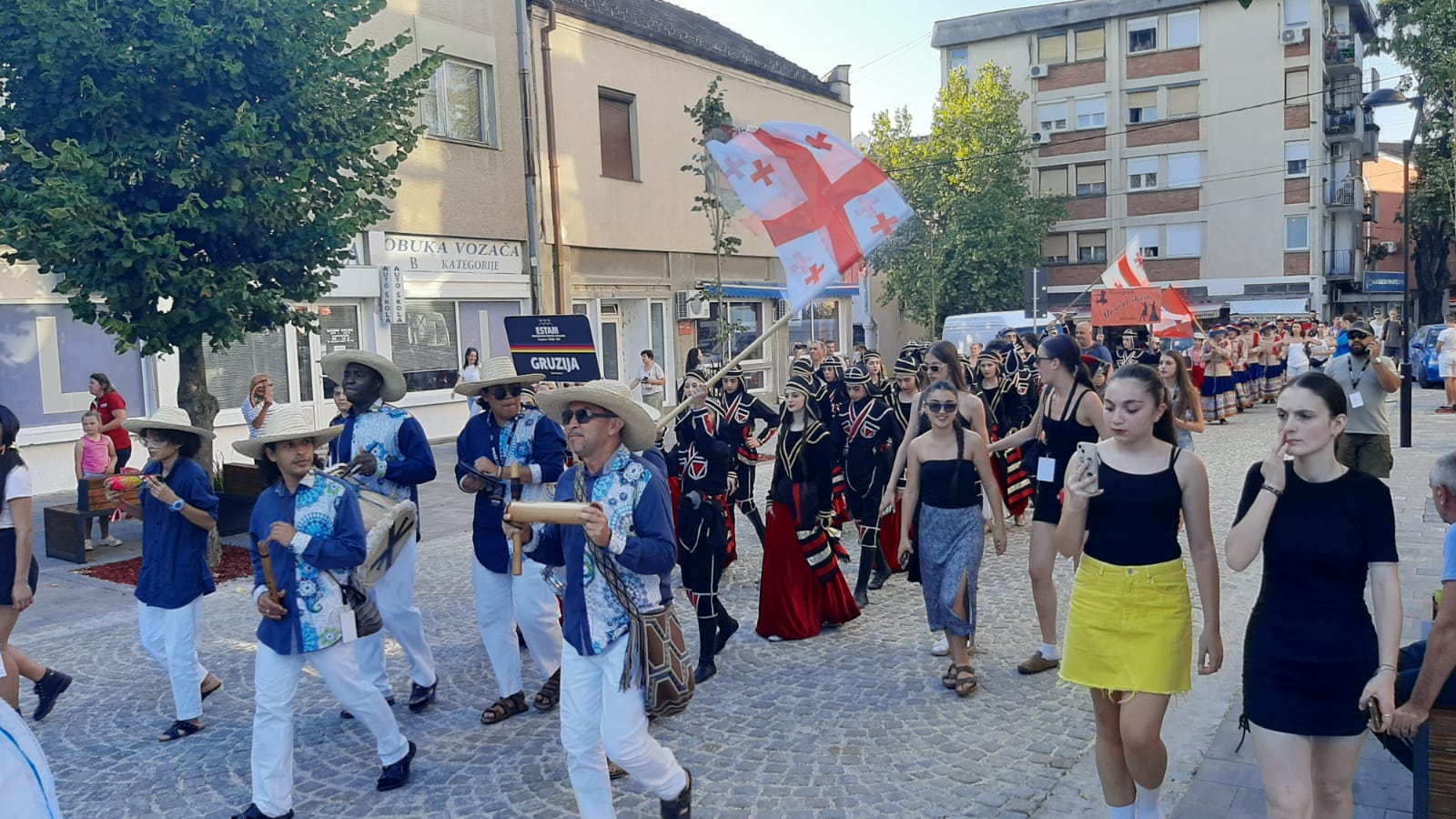 Prelepa slika poslata iz srpske Toskane: Folkloraši iz svih delova sveta svoje umeće pkazali u Topoli, bilo je to predivno i nezaboravno veče 