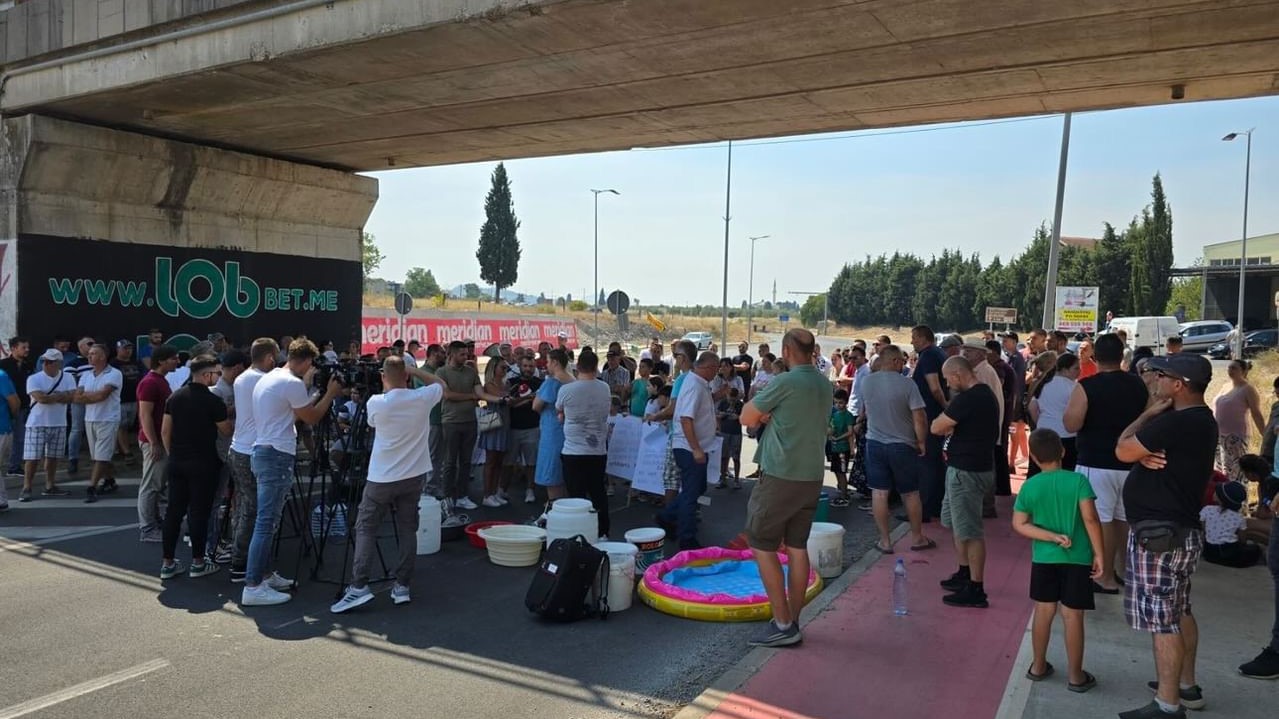 Meštani naselja Kuće Rakića 70 dana nemaju vodu / foto: Privatna arhiva