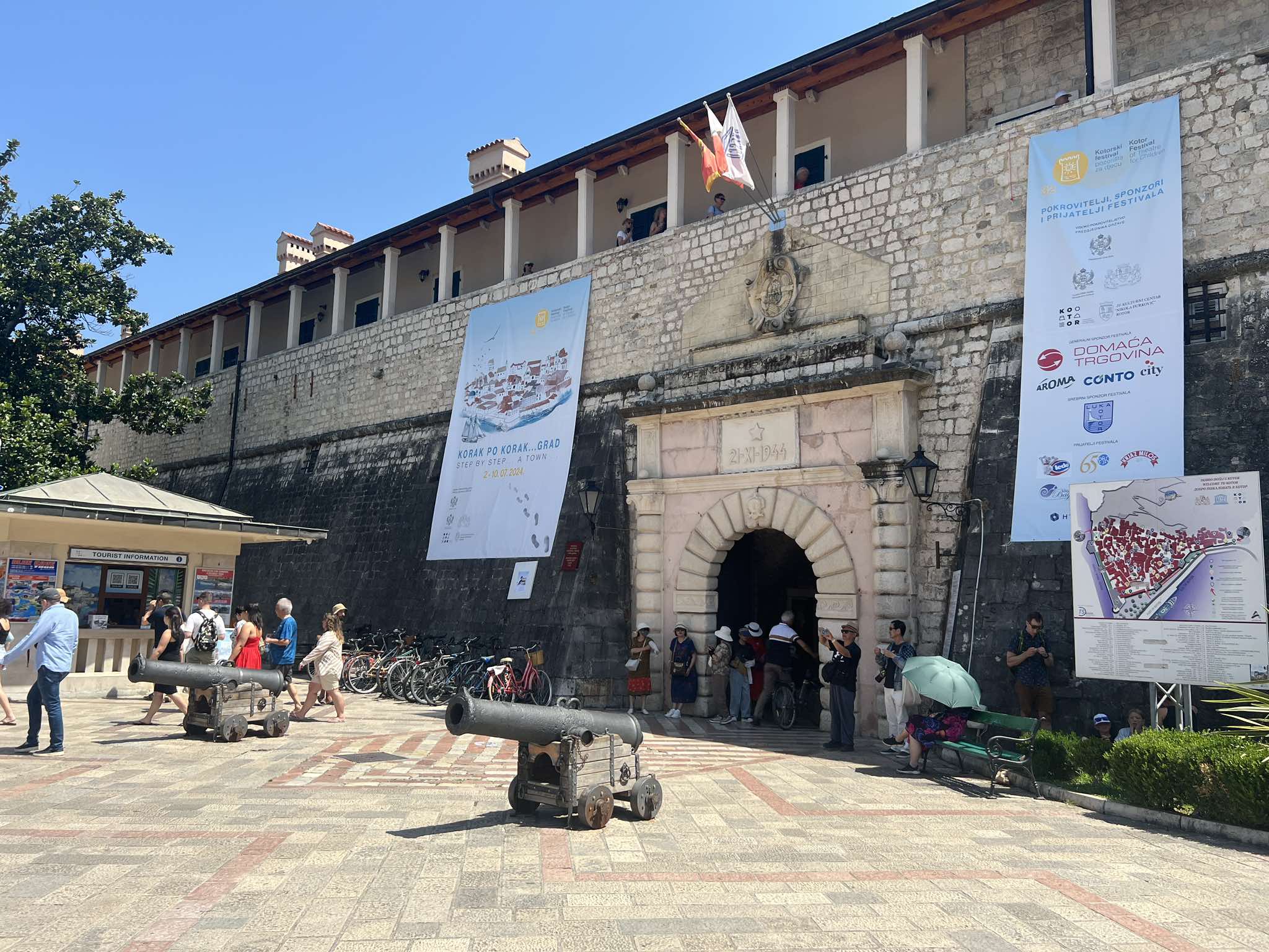 Stari grad u Kotoru jedna od najpopularnijih turističkih destinacija u Evropi / foto: RINA