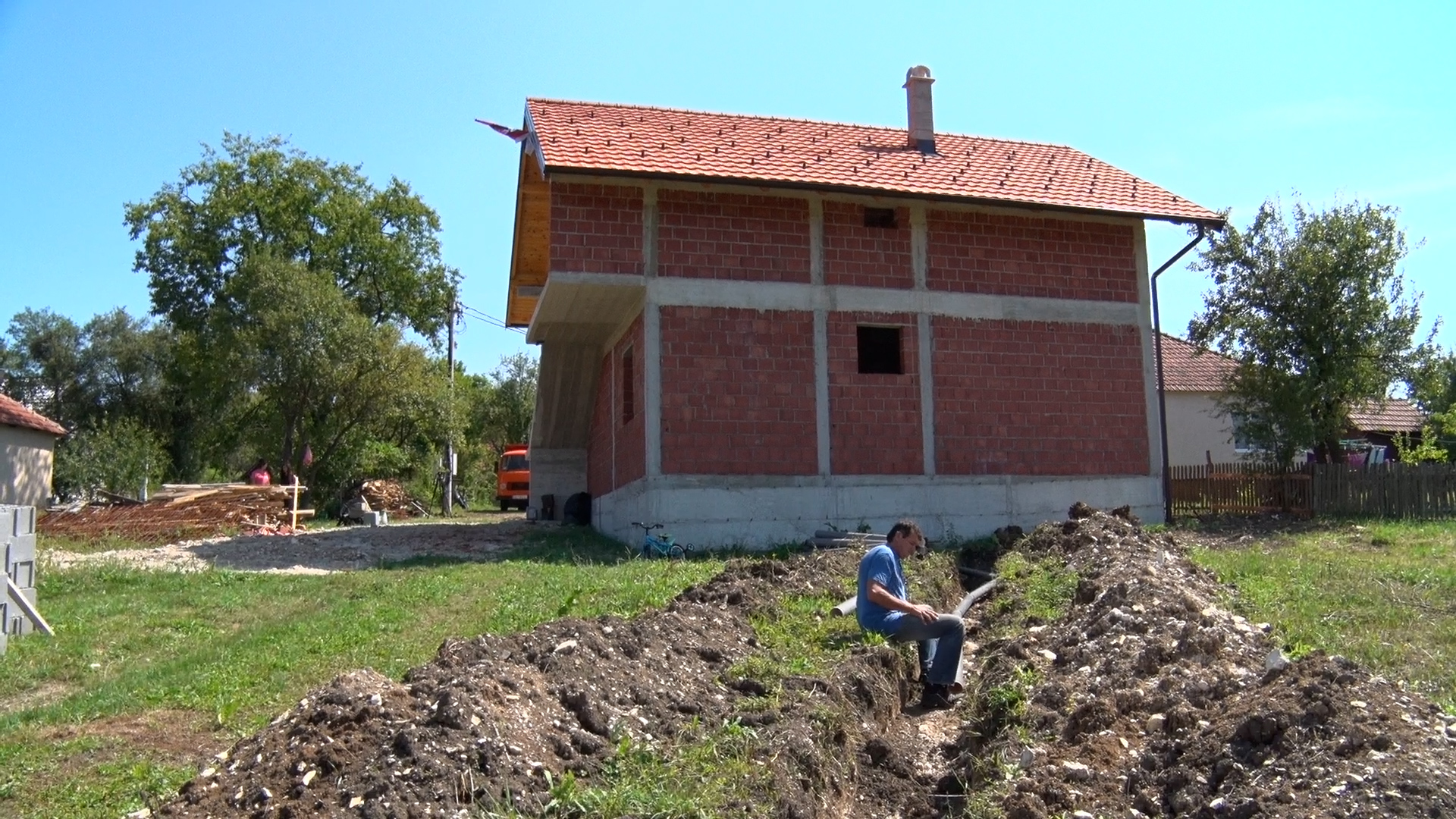 Jojići ostali bez krova nad glavom u srašnom požaru / foto: RINA