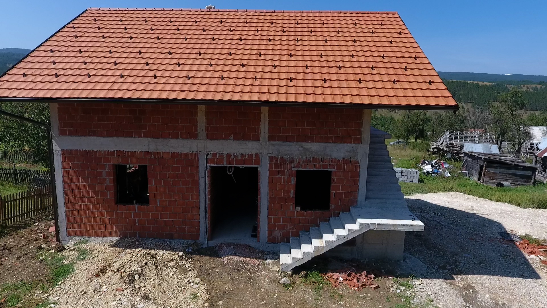 Jojići ostali bez krova nad glavom u srašnom požaru / foto: RINA